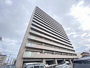ＲｏｙａｌＧａｒｄｅｎ松縄パークロードの賃貸物件