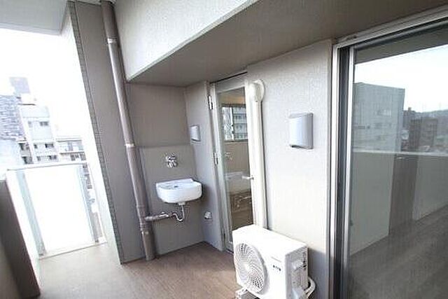 バルコニー