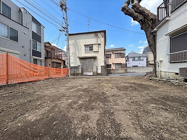 陽当りや通風、街並み、おすすめのお店や近隣・周辺環境等、お伝えしたい情報が現地にあります。是非一度、ご自身の目でご確認ください。