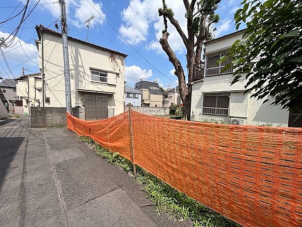 陽当りや通風、街並み、おすすめのお店や近隣・周辺環境等、お伝えしたい情報が現地にあります。是非一度、ご自身の目でご確認ください。