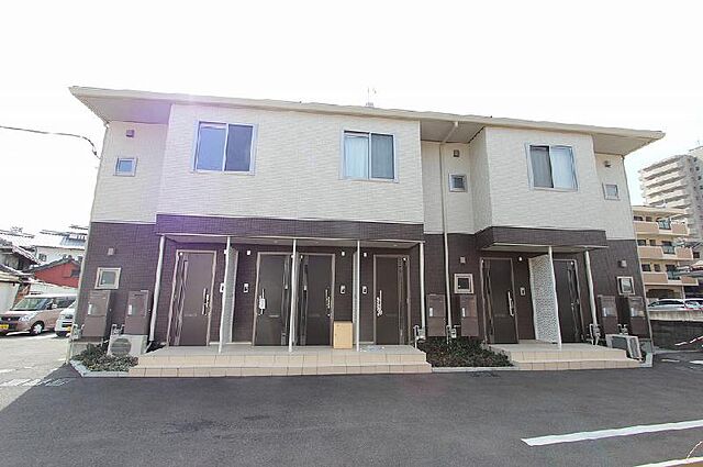 3 / 18