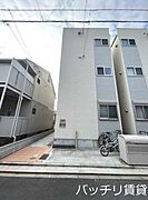 本陣駅より徒歩9分 築6年3ヶ月 3階建の賃貸物件