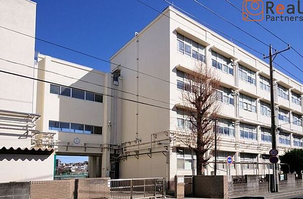 横浜市立大綱中学校 徒歩18分。 1410m