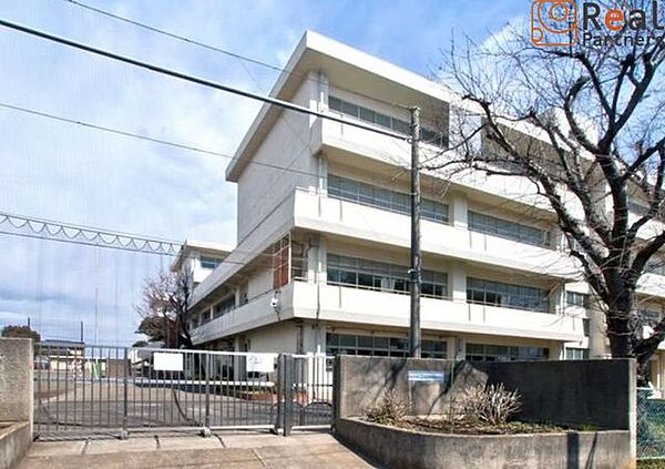 横浜市立上飯田中学校 徒歩17分。 1290m