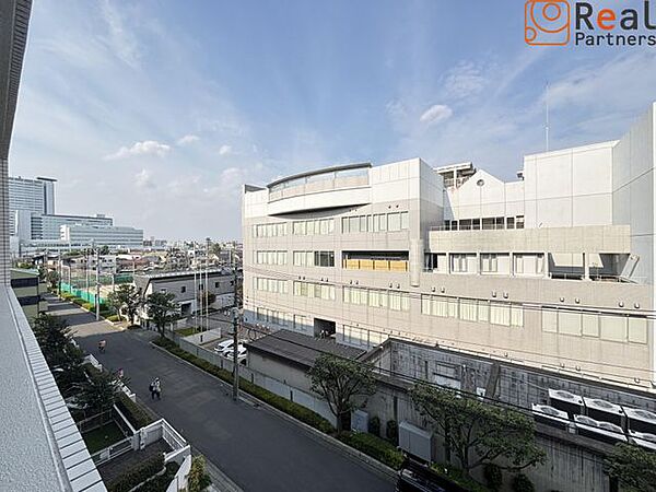 5階住戸、南東角部屋につき日当たり・風通しが良好です♪