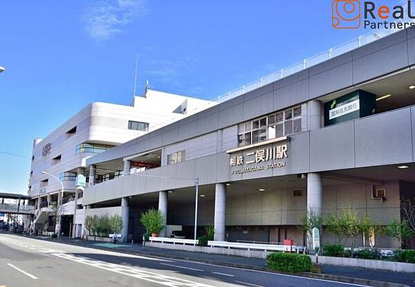 東戸塚駅(JR東日本 東海道本線) 徒歩27分。 2100m