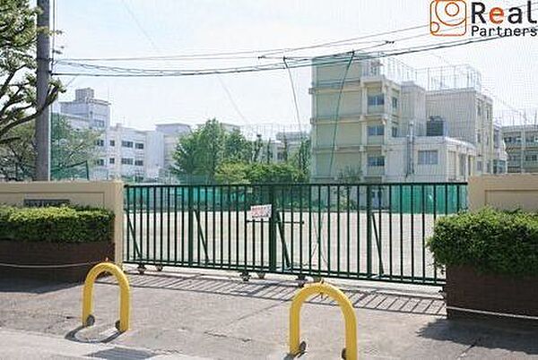 大和市立南林間中学校 徒歩11分。 810m