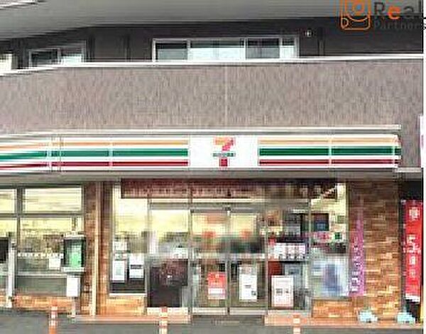 セブンイレブン横浜市沢町店 徒歩6分。 480m