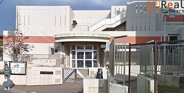 横浜市立市沢小学校 徒歩13分。 1040m