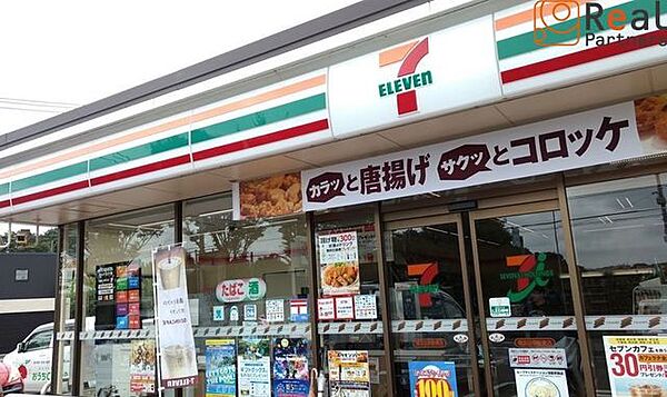 セブンイレブン横浜田奈駅東店 徒歩6分。 470m
