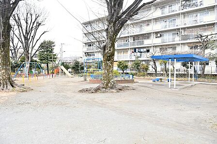 北区立堀船三丁目児童遊園(210m)