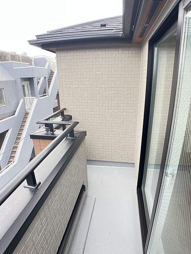 3F部分のバルコニーです(^^)/