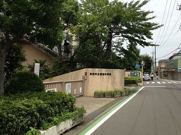 草加市立新田中学校（1700m）