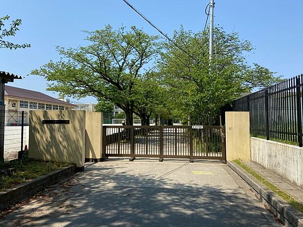 市川市立第一中学校(1112m)