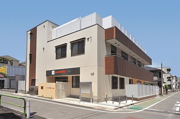 にじいろ保育園中板橋（305m）
