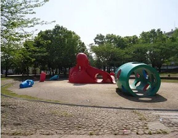足立区立あみだ橋公園（190m）