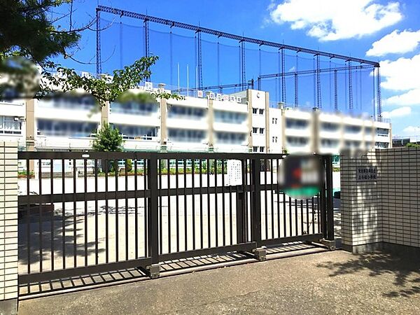 葛飾区立上小松小学校（950m）
