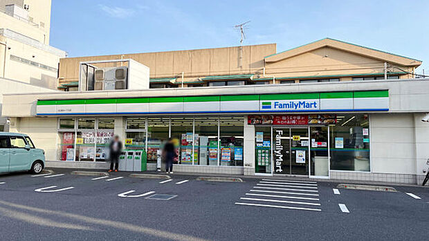 ファミリーマート川口青木一丁目店(274m)