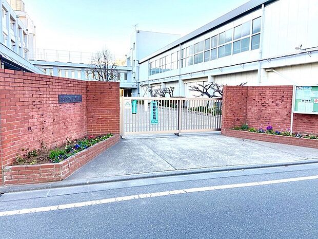 練馬区立三原台中学校(431m)