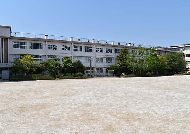 越谷市立西中学校（1200m）