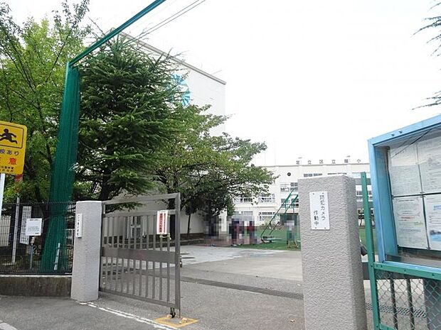 足立区立扇小学校(26m)