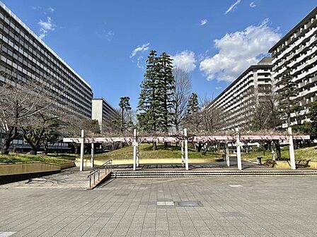 豊島五丁目公園(622m)