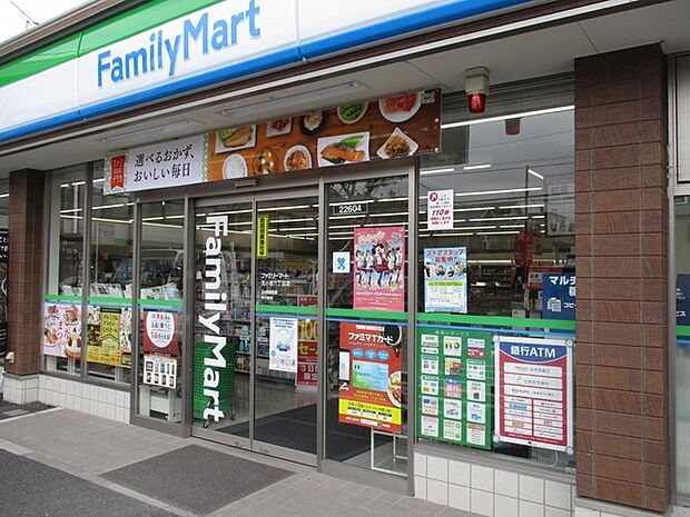 ファミリーマート北小岩六丁目店(850m)