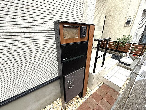 ポスト