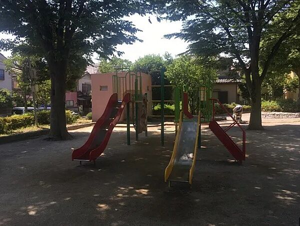 足立区立堺田公園（220m）