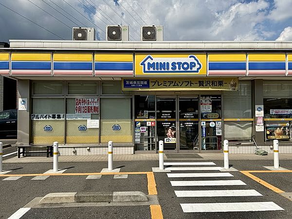 ミニストップ南花畑2丁目店（450m）
