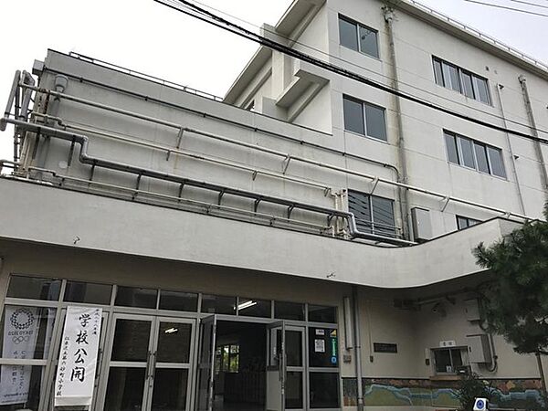 江東区立第六砂町小学校（645m）