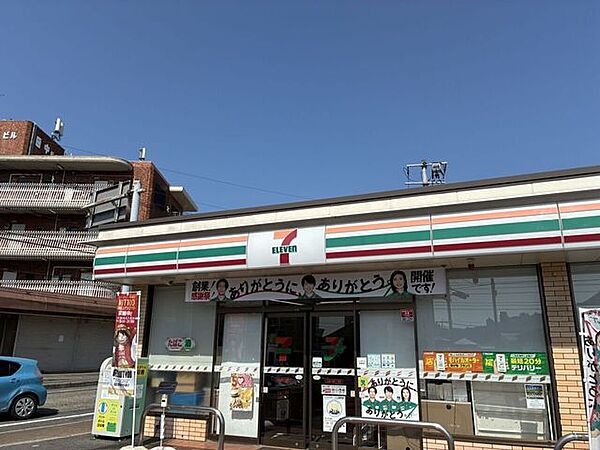 セブン-イレブン広島八幡2丁目店 680m