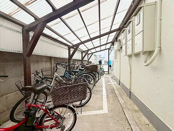 駐輪場使用料月額500円