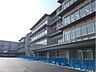 周辺：中野区立中野第一小学校 徒歩3分。 240m