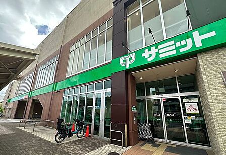 サミットストア環八南田中店 徒歩2分。 120m