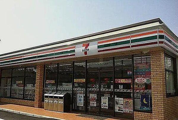 セブンイレブン世田谷新町3丁目店 徒歩3分。 230m