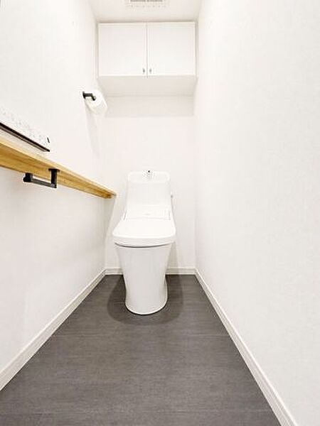◆高機能・節水型トイレ完備※AI加工画像につき現状と異なります