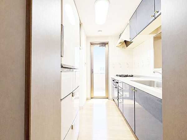 ◆カウンター・対面キッチン◆実用性を確保♪※AI加工画像。現況と異なり、傷・破れ・シミ等があります。