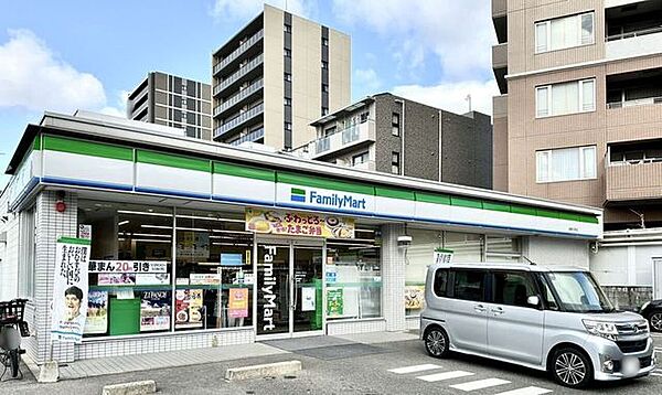 ファミリーマート　瑞穂内方町店 780m