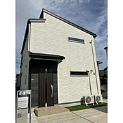 本厚木駅よりバス12分 徒歩5分 築4年1ヶ月 2階建の賃貸物件