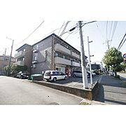 海老名駅よりバス5分 徒歩1分 3階 築33年10ヶ月の賃貸物件