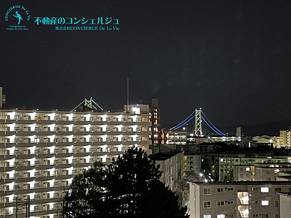 眺望（明石海峡大橋のライトアップ）です。