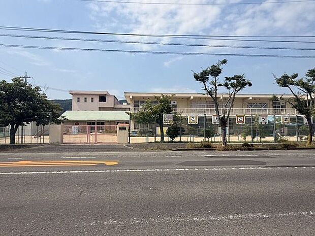 金光幼稚園 690m