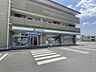 周辺：ファミリーマート沖店 240m