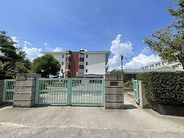 倉敷市立老松小学校 800m