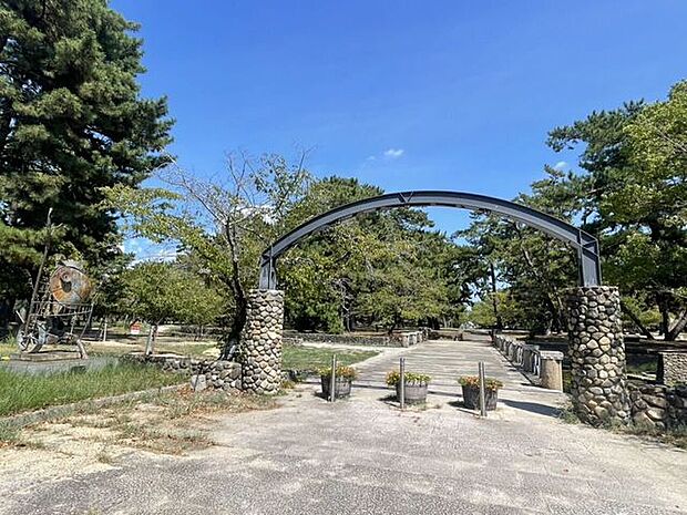 酒津公園 710m