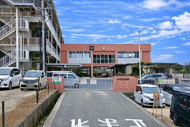 倉敷市立玉島東中学校 1680m