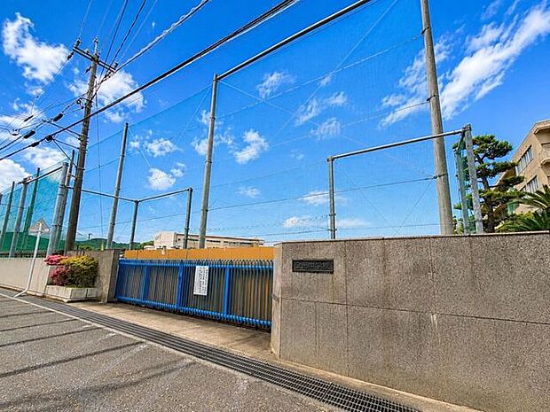 浅口市立金光中学校 1100m
