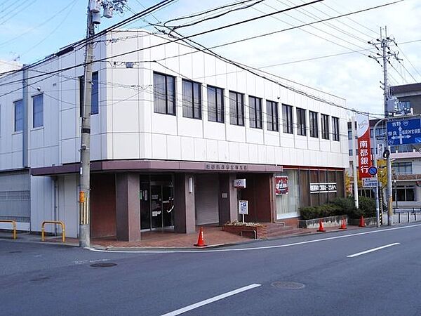 南都銀行神宮前支店 850m