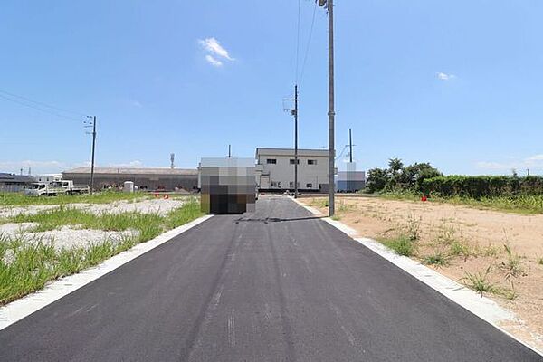 前面道路含む現地写真